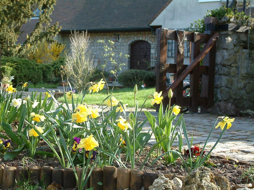 Maison Prairie Bonheur Bed and Breakfast Magny-les-Hameaux Εξωτερικό φωτογραφία