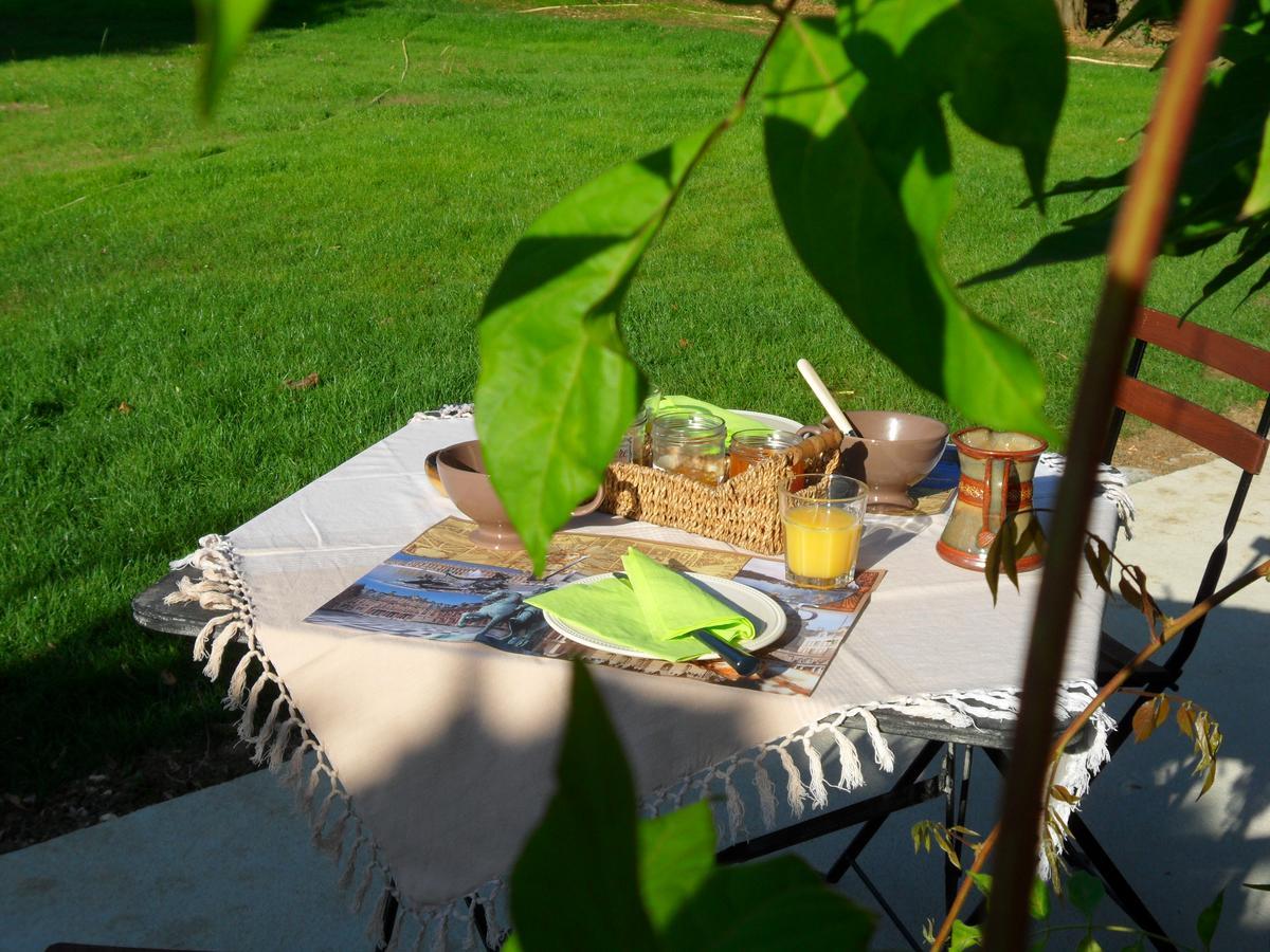 Maison Prairie Bonheur Bed and Breakfast Magny-les-Hameaux Εξωτερικό φωτογραφία